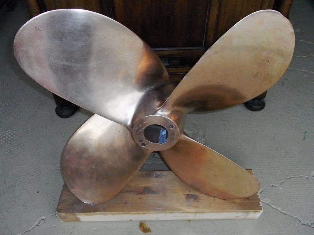 Hélice de Bronce